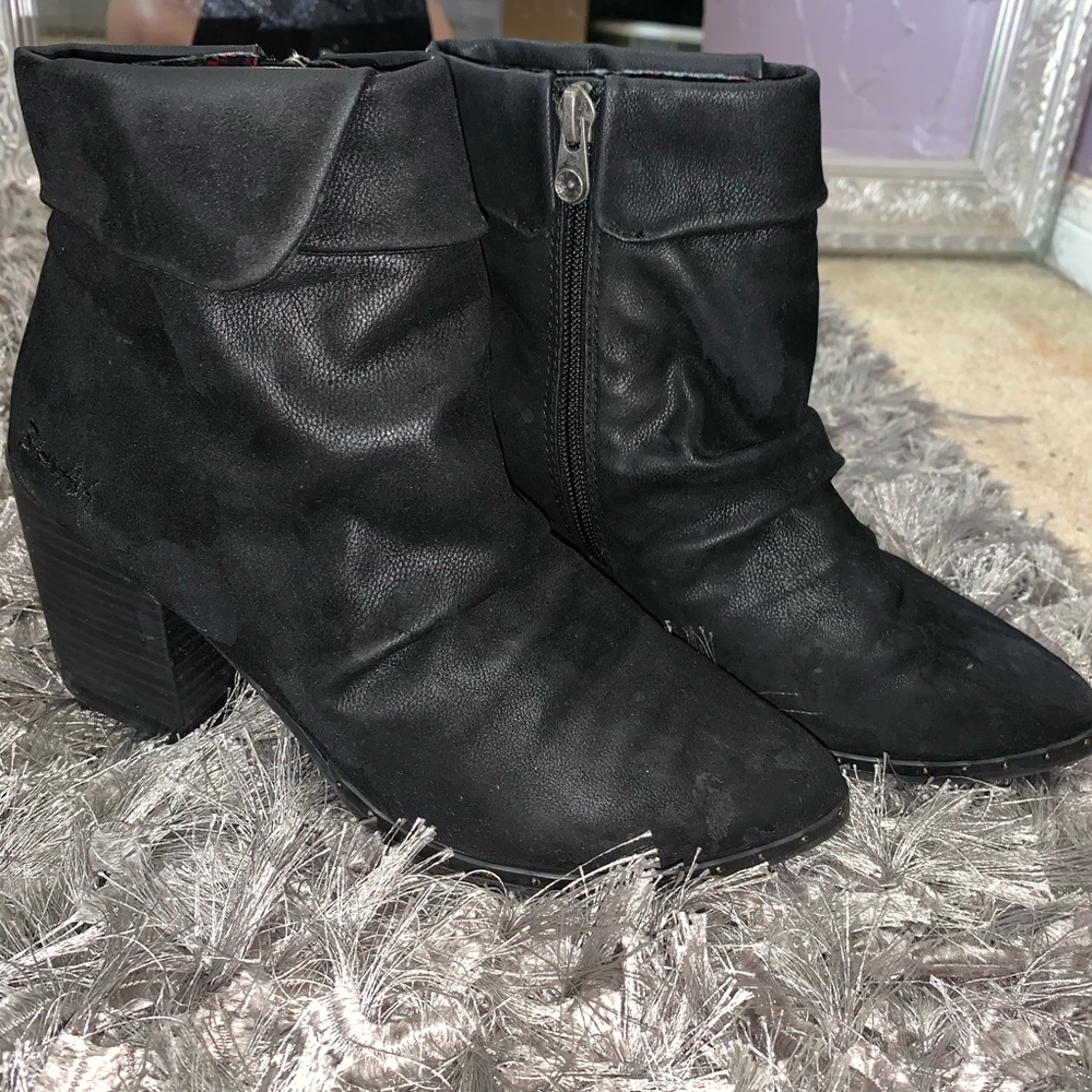 Cute BLOWFISH black booties 🖤🖤🖤